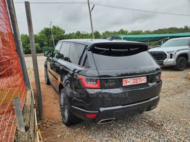 Land Rover Range Rover Sport Black thumbnail 4
