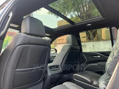 Cadillac Escalade 2021 Black thumbnail 3