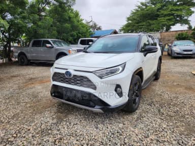 Toyota RAV4 Limited AWD White thumbnail 1