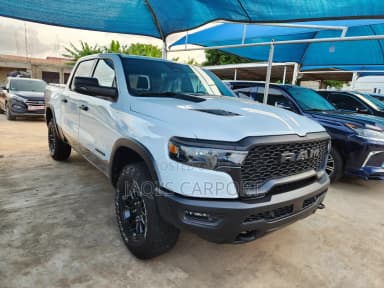Dodge RAM White thumbnail 1