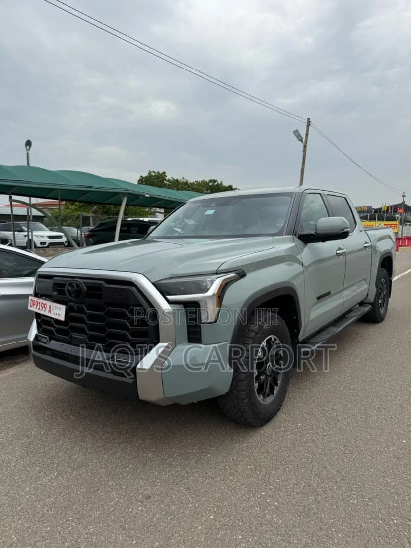 Toyota Tundra Limited CrewMax 5.5' Bed Green - Image 1