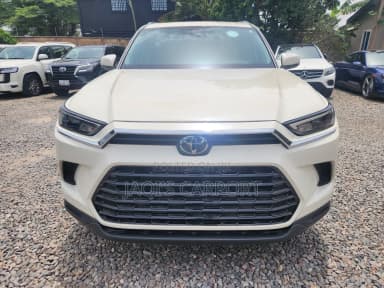 Toyota Highlander XLE AWD White thumbnail 2
