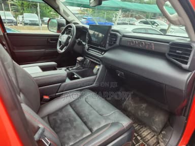 Toyota Tundra Platinum CrewMax 5.5' Bed Orange thumbnail 4