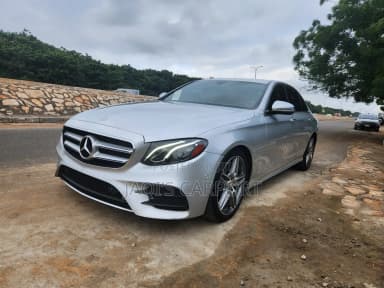 Mercedes-Benz E300 Silver thumbnail 2