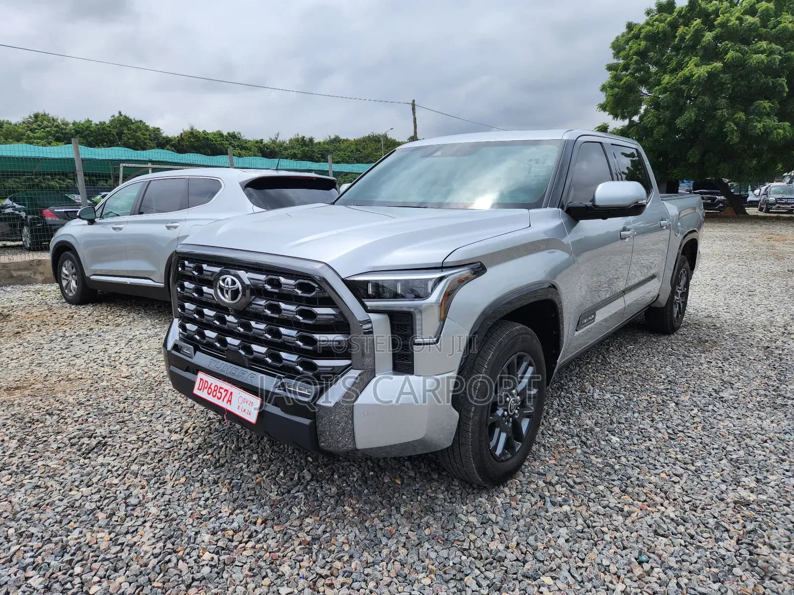 Photo of Toyota Tundra Platinum CrewMax 5.5' Bed 2023 Silver